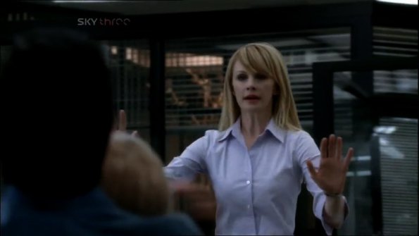 Cold_Case_S04E24_lilly_150