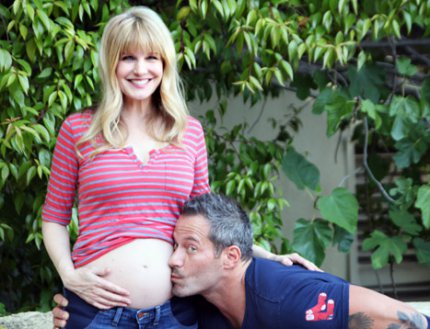 The happy foursome 20130408_us_magazine_kathryn_pregnant_001