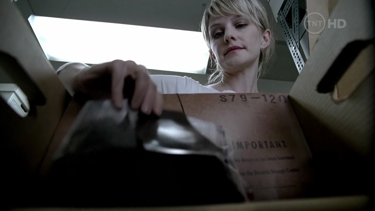 Cold_Case_S02E03_lilly_243