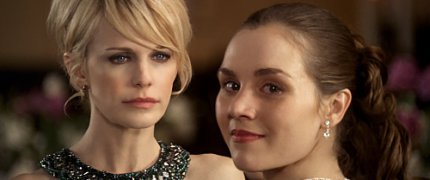 If looks could kill, it'd be worth the risk ;-) still_001