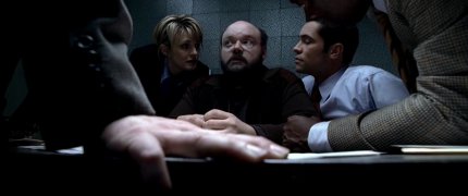 They call it crowdsourced information gathering Cold_Case_S01E18_lilly_072